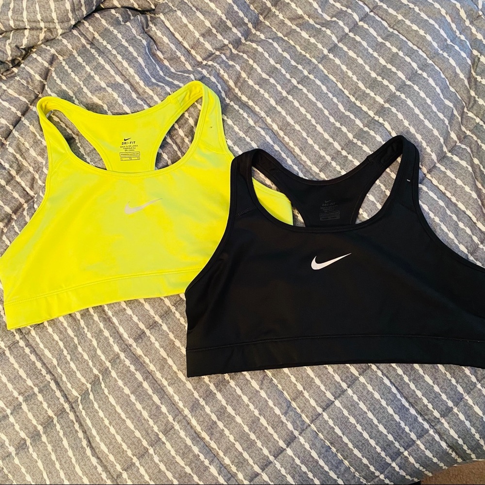 2 for 1! Two XL Nike Pro wire free sports bras